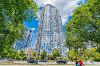 Photo 38: 908 1033 MARINASIDE Crescent in Vancouver: Yaletown Condo for sale in "Quaywest" (Vancouver West)  : MLS®# R2833085