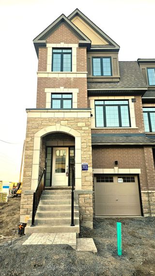 Photo 1: 59 Selfridge Way in Whitby: Downtown Whitby Condo for sale : MLS®# E8237286