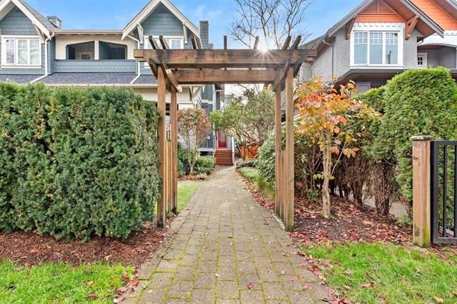 Main Photo: 2518 W 8th Avenue in Vancouver: Kitsilano Townhouse for sale (Vancouver West)  : MLS®# R2830426