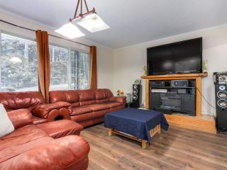 Photo 3: 3758 OXFORD Street in Port Coquitlam: Oxford Heights House for sale : MLS®# R2322956