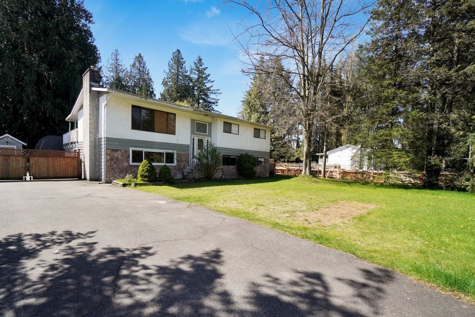 Main Photo: 19726 44TH Avenue in Langley: Brookswood Langley House for sale : MLS®# R2806198