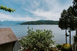Photo 1: 794 MARINE Drive in Gibsons: Gibsons & Area House for sale (Sunshine Coast)  : MLS®# R2706650