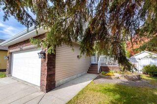 Main Photo: 27 Somerset Square SW in Calgary: Somerset Detached for sale : MLS®# A2108930