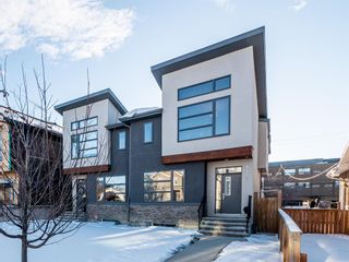 Photo 1: 4415 17 Avenue NW in Calgary: Montgomery Semi Detached (Half Duplex) for sale : MLS®# A2011945