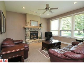 Photo 2: 2650 204 Street in Langley: Brookswood Langley House for sale in "South Langley/Fernridge" : MLS®# F1209267