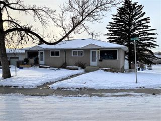 Photo 3: 1047 16A Street NE in Calgary: Mayland Heights Full Duplex for sale : MLS®# A2013442