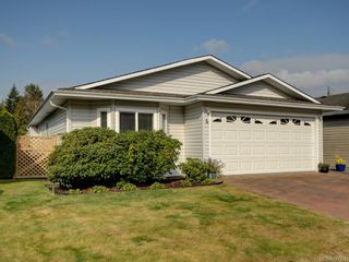 Photo 1: 4 7570 Tetayut Rd in Central Saanich: CS Hawthorne Manufactured Home for sale : MLS®# 914325