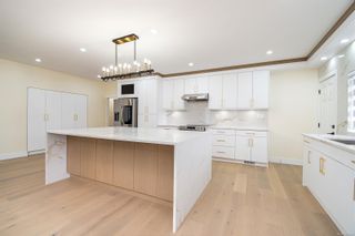 Photo 3: 1579 Kenmore Rd in Saanich: SE Gordon Head Single Family Residence for sale (Saanich East)  : MLS®# 964481