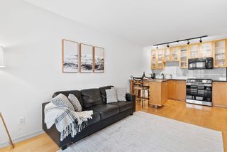 Photo 1: 1908 969 RICHARDS Street in Vancouver: Downtown VW Condo for sale (Vancouver West)  : MLS®# R2867914