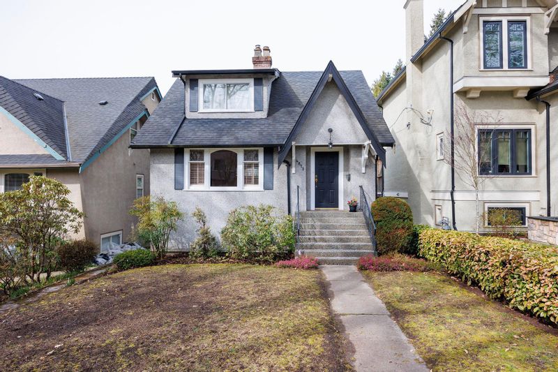 FEATURED LISTING: 4879 COLLINGWOOD Street Vancouver