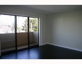 Photo 3: 301 349 E 6TH Avenue in Vancouver: Mount Pleasant VE Condo for sale in "LANDMARK HOUSE" (Vancouver East)  : MLS®# V702040