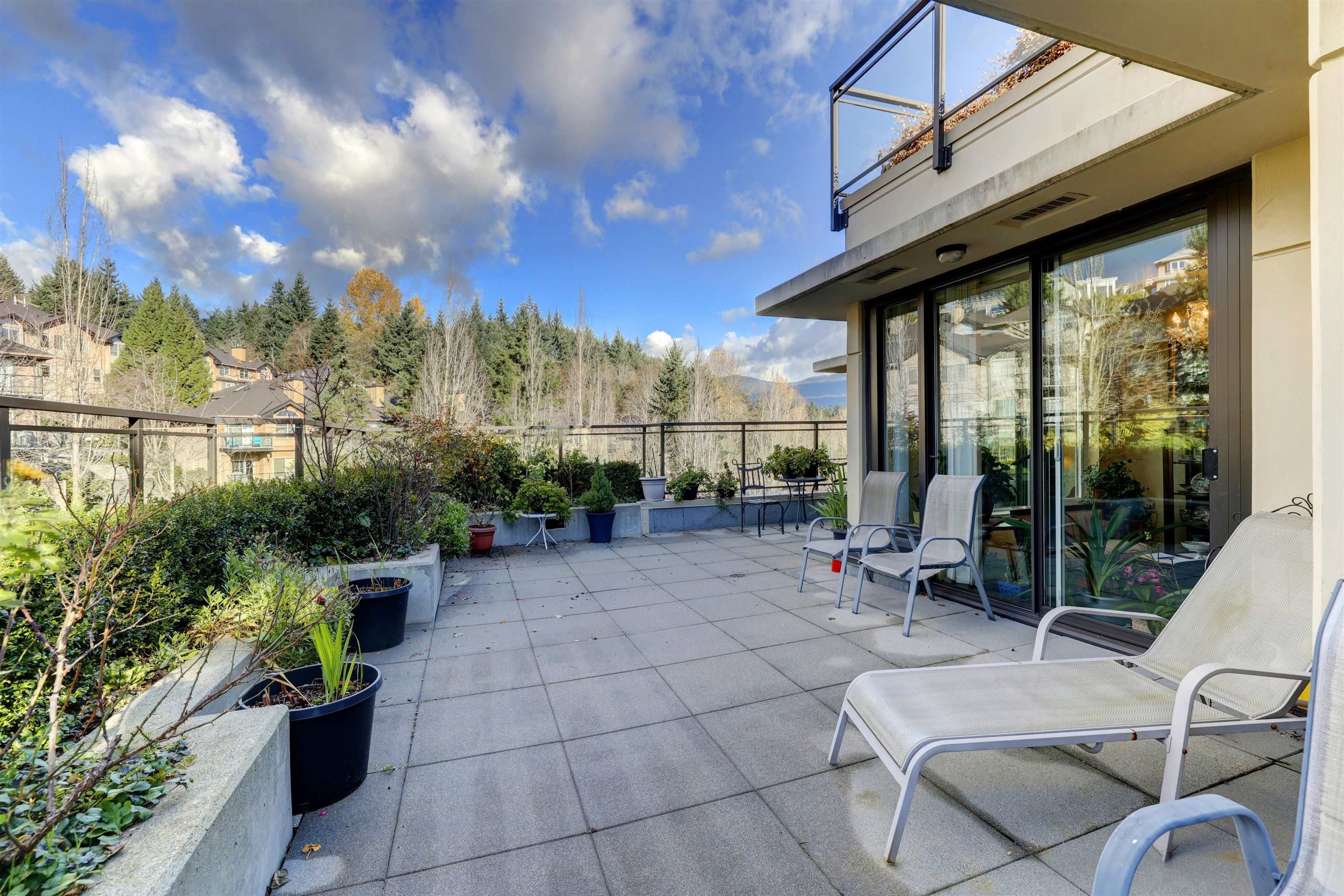 Photo 21: Photos: 806 2950 PANORAMA Drive in Coquitlam: Westwood Plateau Condo for sale in "The Cascades" : MLS®# R2633935