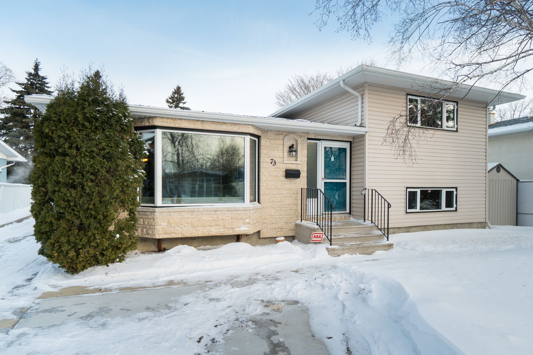 Main Photo: Niakwa Place 4 Level Split: House for sale (Winnipeg) 