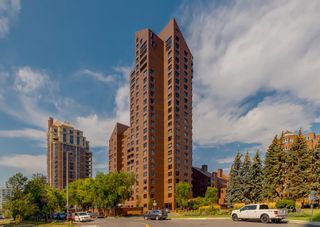 Photo 1: 202F 500 Eau Claire Avenue SW in Calgary: Eau Claire Apartment for sale : MLS®# A2008770