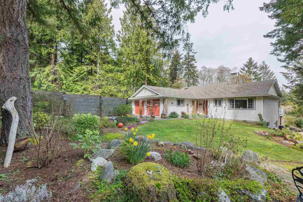 Main Photo: 255 SPINNAKER DRIVE in : Mayne Island House for sale : MLS®# R2561251