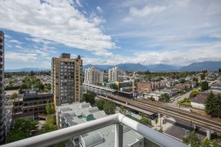 Photo 12: 1405 5189 GASTON Street in Vancouver: Collingwood VE Condo for sale in "MACGREGOR" (Vancouver East)  : MLS®# R2385676