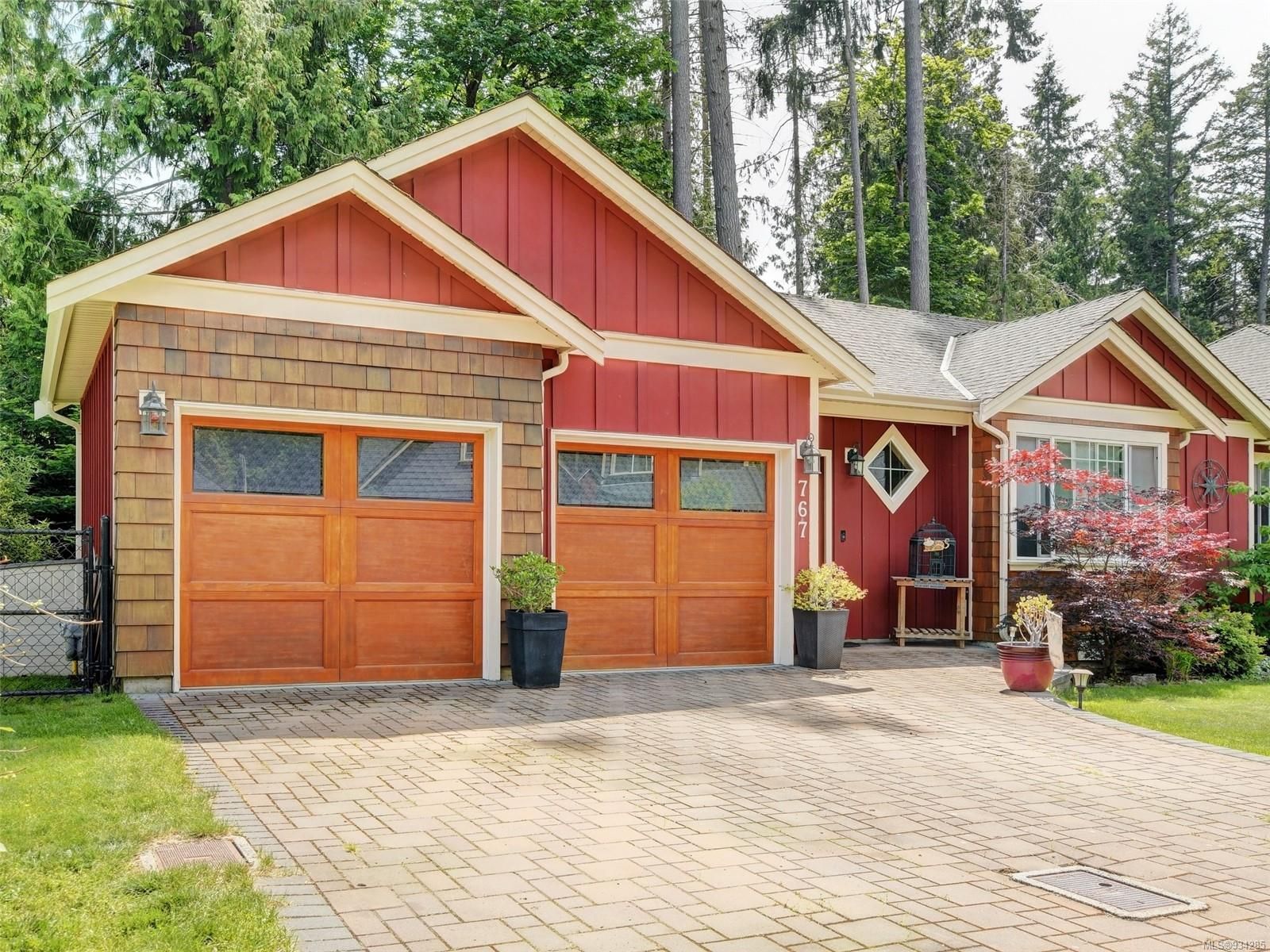 Main Photo: 767 Danby Pl in Highlands: Hi Bear Mountain House for sale : MLS®# 934285