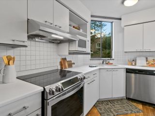 Photo 4: 204 1860 ROBSON STREET in Vancouver: West End VW Condo for sale (Vancouver West)  : MLS®# R2630355