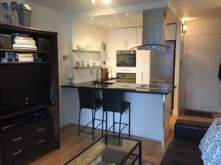 Photo 3: 301 1146 HARWOOD Street in Vancouver: West End VW Condo for sale in "The Lampligher" (Vancouver West)  : MLS®# R2447032