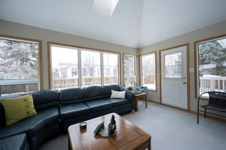 Photo 11: 129 Hopwood Drive in Winnipeg: Tuxedo Residential for sale (1E)  : MLS®# 202303931