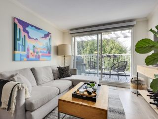 Photo 1: 407 189 ONTARIO Place in Vancouver: Main Condo for sale in "MAYFAIR" (Vancouver East)  : MLS®# R2814818