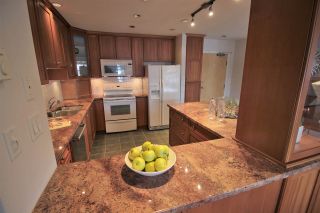 Photo 8: 405 15 SMOKEY SMITH Place in New Westminster: GlenBrooke North Condo for sale in "THE WESTERLY" : MLS®# R2341792