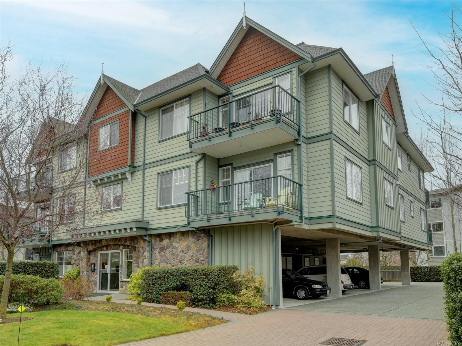 Main Photo: 301 9950 Fourth St in Sidney: Si Sidney North-East Condo for sale : MLS®# 867374