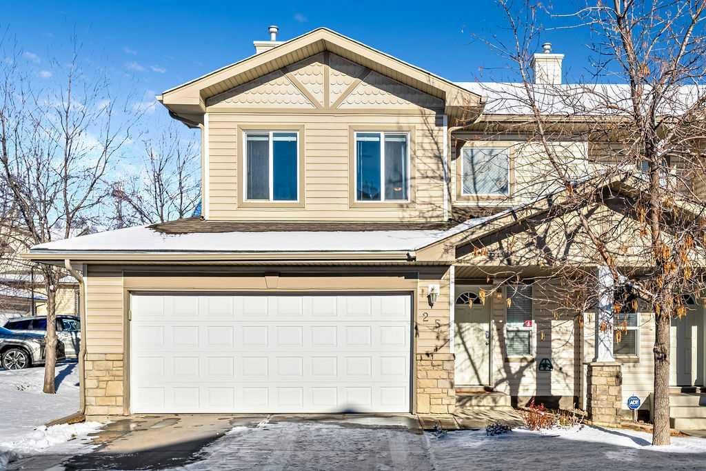 Main Photo: 25 Citadel Meadow Gardens NW in Calgary: Citadel Row/Townhouse for sale : MLS®# A2106082