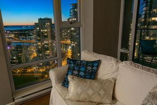 Photo 13: 2906 455 BEACH Crescent in Vancouver: Yaletown Condo for sale in "Park West" (Vancouver West)  : MLS®# R2410734