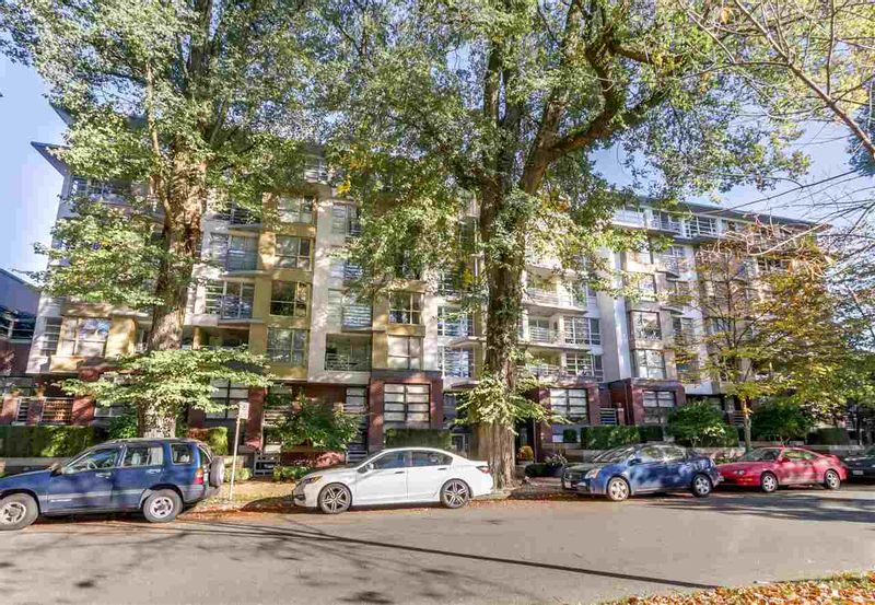 FEATURED LISTING: 311 - 2137 10TH Avenue West Vancouver