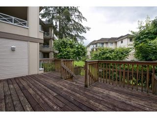 Photo 18: 301 20120 56 Avenue in Langley: Langley City Condo for sale in "BLACKBERRY LANE" : MLS®# R2081331