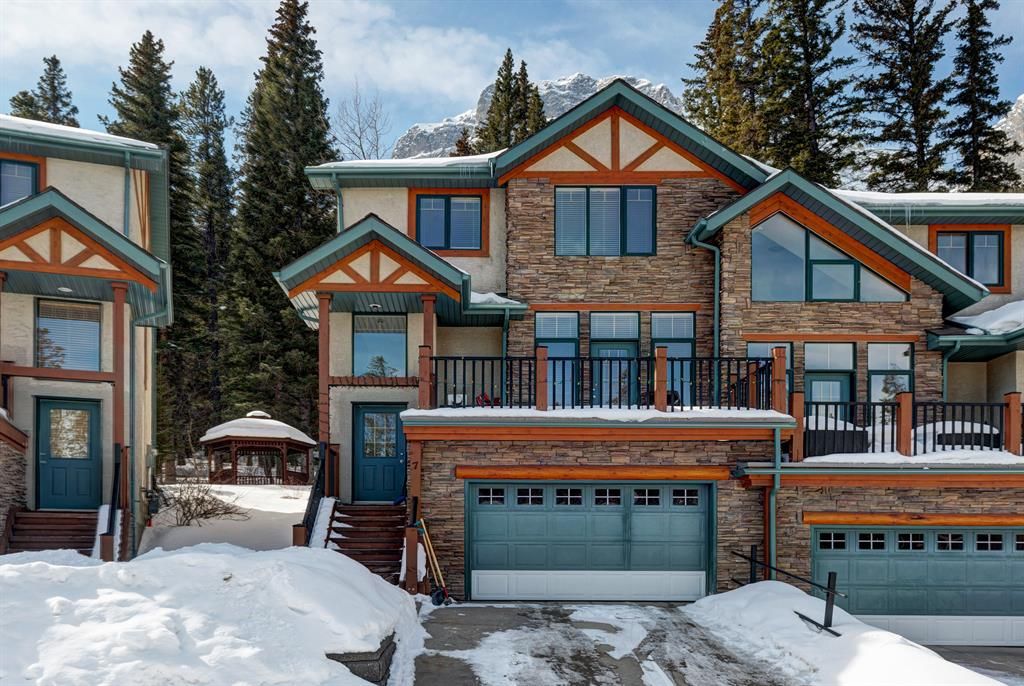 Main Photo: 7 1021 Wilson Way: Canmore Row/Townhouse for sale : MLS®# A2036011