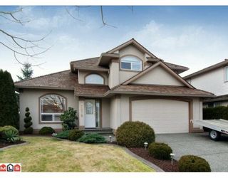 Photo 1: 9279 207TH Street in Langley: Walnut Grove House for sale in "GREENWOOD ESTATES" : MLS®# F1000043