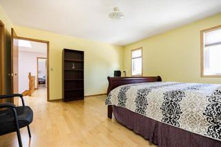 Photo 37: 78 Meadow Ridge Drive in Winnipeg: Richmond West Residential for sale (1S)  : MLS®# 202303558