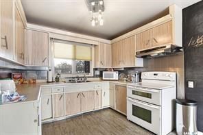 Photo 4: 2317 Parliament Avenue in Regina: Hillsdale Residential for sale : MLS®# SK895676