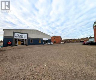 Photo 1: 721 Queen Street SE in Medicine Hat: Other for lease : MLS®# A2089292