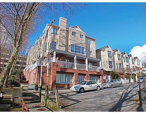 Main Photo: 404 624 AGNES Street in New_Westminster: Downtown NW Condo for sale (New Westminster)  : MLS®# V751563