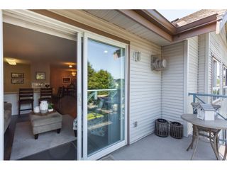 Photo 5: 322 22150 48 Avenue in Langley: Murrayville Condo for sale in "Eaglecrest" : MLS®# R2488936
