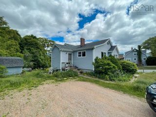 Photo 3: 127 Crescent Drive in New Minas: Kings County Residential for sale (Annapolis Valley)  : MLS®# 202213328