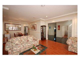 Photo 3: 6557 ELGIN AV in Burnaby: Forest Glen BS House for sale (Burnaby South)  : MLS®# V889392