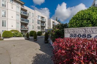 Photo 2: 111 32085 GEORGE FERGUSON Way in Abbotsford: Central Abbotsford Condo for sale in "Arbour Court" : MLS®# R2632961