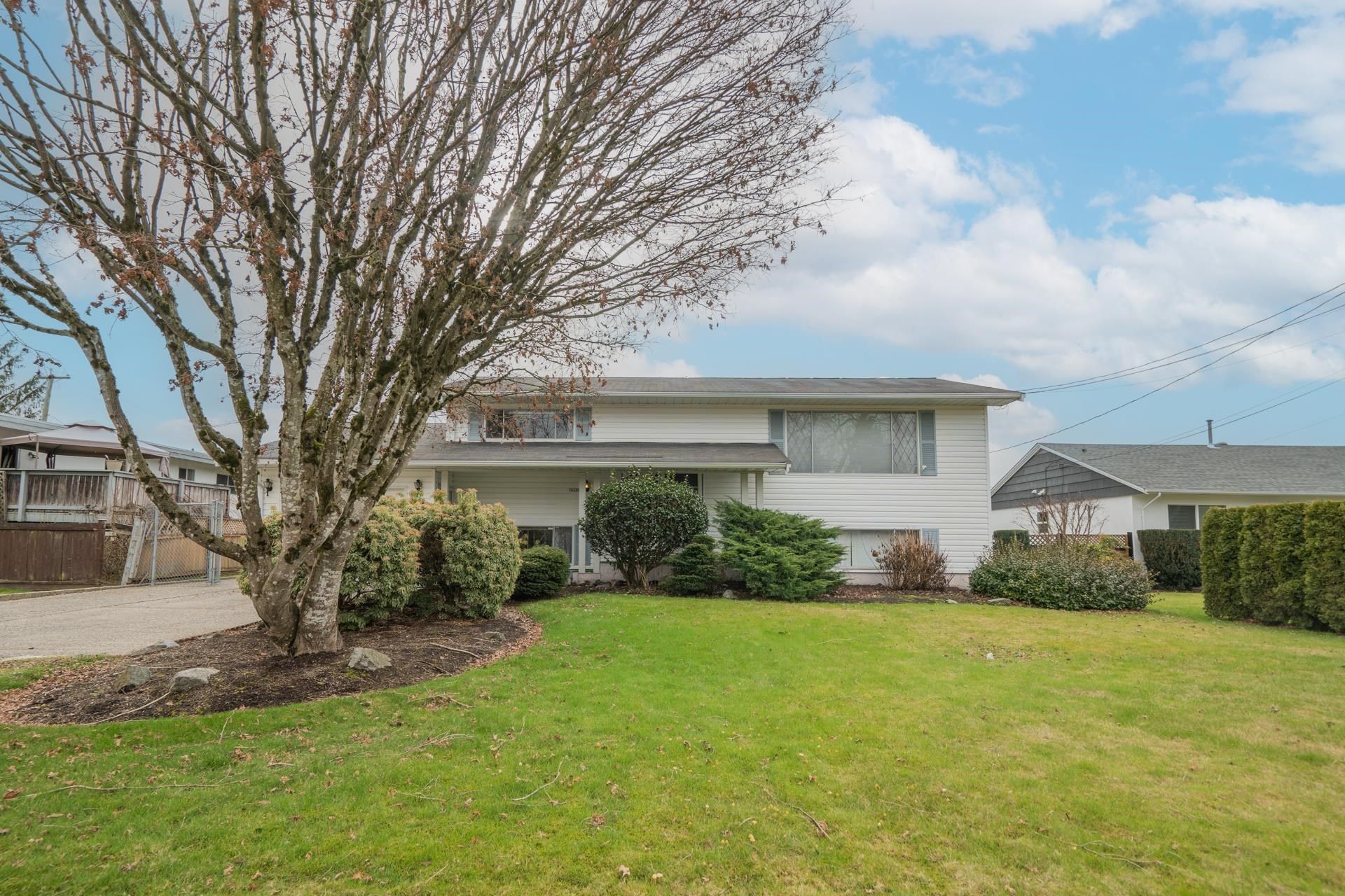 Main Photo: 46580 BRICE Road in Chilliwack: Fairfield Island House for sale : MLS®# R2753545