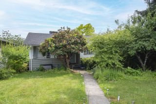 Main Photo: 245 W 27TH Street in North Vancouver: Upper Lonsdale House for sale : MLS®# R2744279