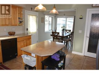 Photo 11: 557 MCLEAN STREET in Quesnel: House for sale : MLS®# R2863834