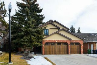 Photo 1: 9 Christie Briar Green SW in Calgary: Christie Park Detached for sale : MLS®# A2104922
