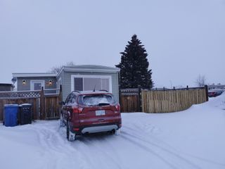 Main Photo: 50 8420 ALASKA Road in Fort St. John: Fort St. John - City SE Manufactured Home for sale in "PEACE COUNTRY MOBILE HOME PARK" : MLS®# R2761329