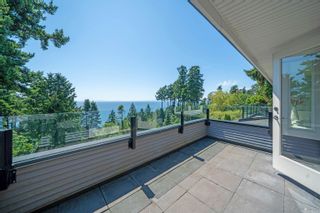 Photo 1: 13922 TERRY Road: White Rock House for sale (South Surrey White Rock)  : MLS®# R2863092
