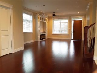 Photo 3: 4866 MOSS Street in Vancouver: Collingwood VE House for sale (Vancouver East)  : MLS®# R2227855