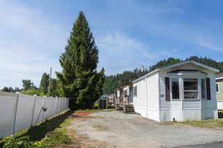 Photo 1: 29 9267 SHOOK Road in Mission: Hatzic Manufactured Home for sale : MLS®# R2780406