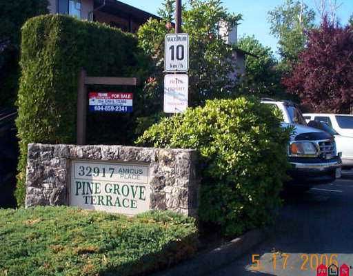 Main Photo: 2 32917 AMICUS PL in Abbotsford: Central Abbotsford Townhouse for sale in "Pinegrove" : MLS®# F2611361